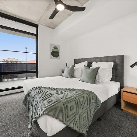 Rambla At Solarino House Aparthotel Мелбърн Екстериор снимка
