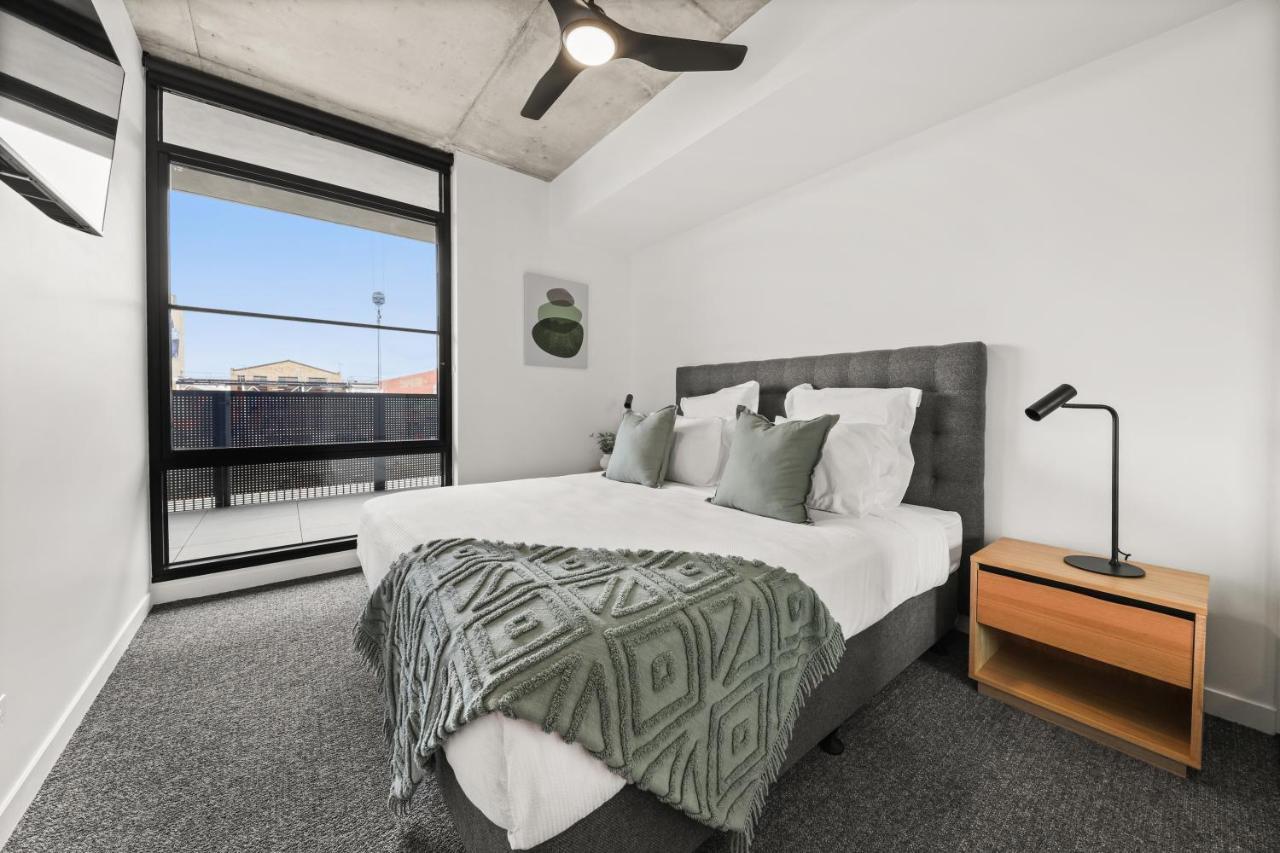 Rambla At Solarino House Aparthotel Мелбърн Екстериор снимка