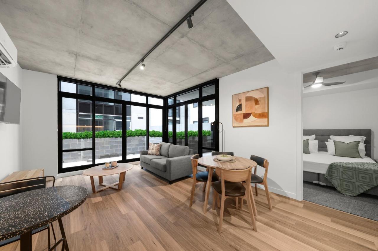 Rambla At Solarino House Aparthotel Мелбърн Екстериор снимка