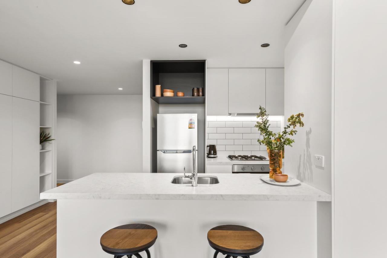 Rambla At Solarino House Aparthotel Мелбърн Екстериор снимка